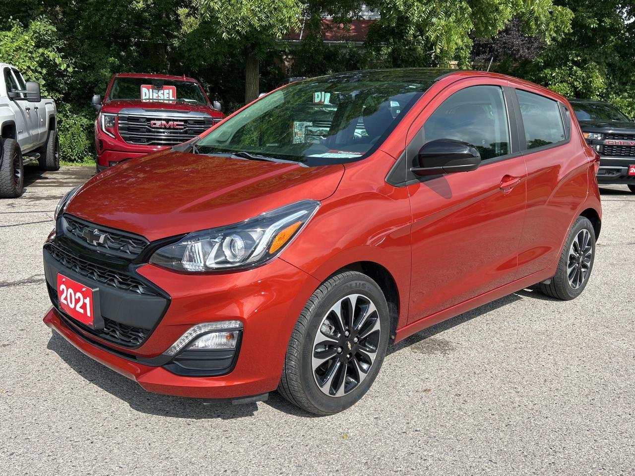 2021 Chevrolet Spark 1LT, ONLY 14 000 KMS, BACK UP CAMERA, SIRIUS RADIO - Photo #2