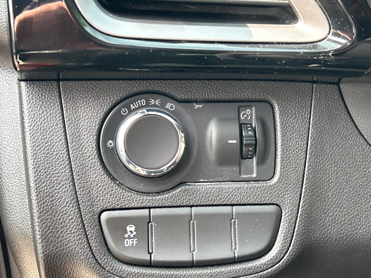 2021 Chevrolet Spark 1LT, ONLY 14 000 KMS, BACK UP CAMERA, SIRIUS RADIO - Photo #14