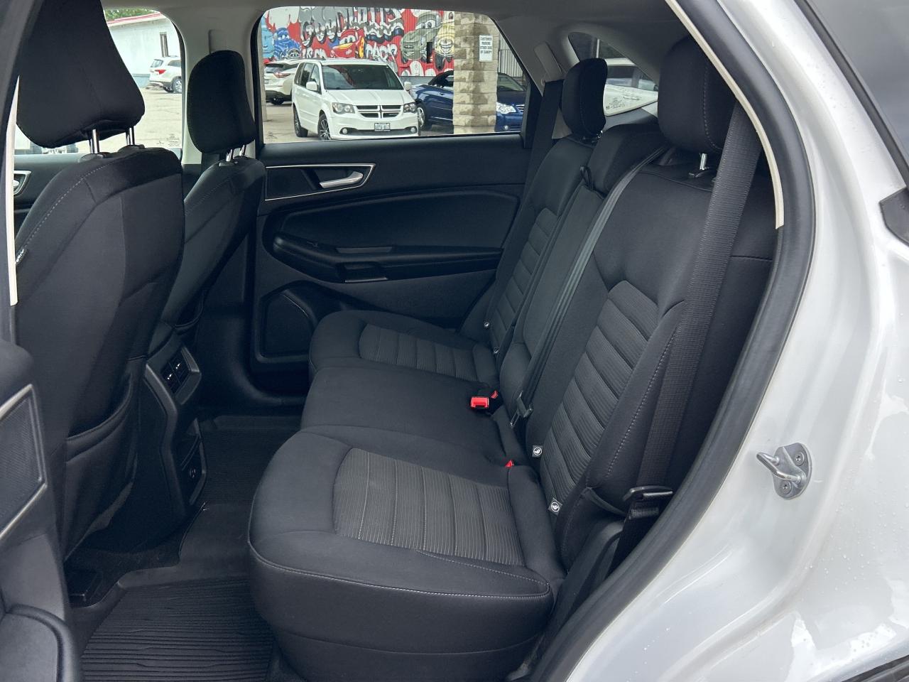 2022 Ford Edge SEL, AWD, HEATED CLOTH, REMOTE START, CLEAN CARFAX - Photo #13