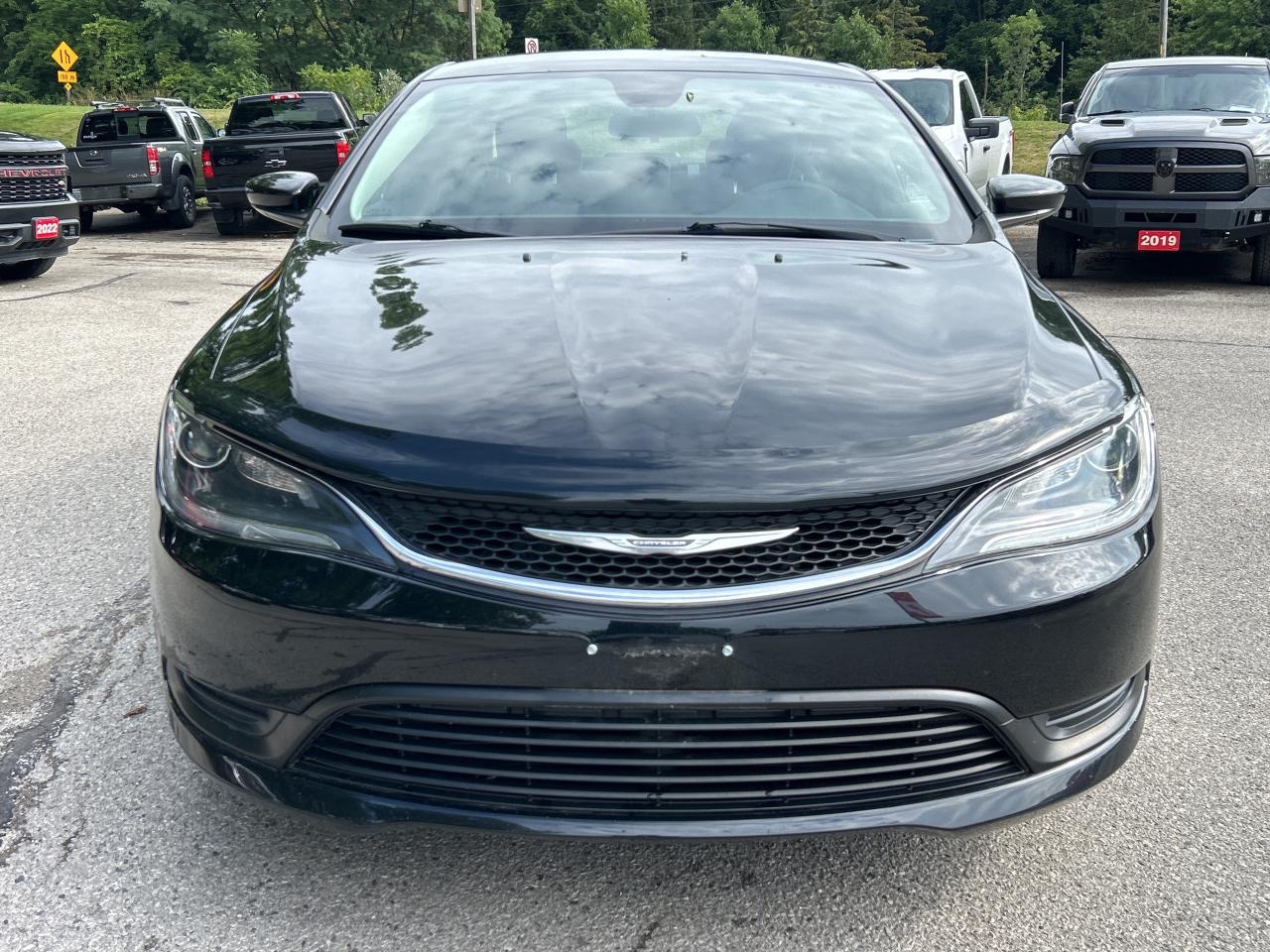 2016 Chrysler 200 LX, CLEAN CARFAX, EXCELLENT SERVICE HISTORY! - Photo #10