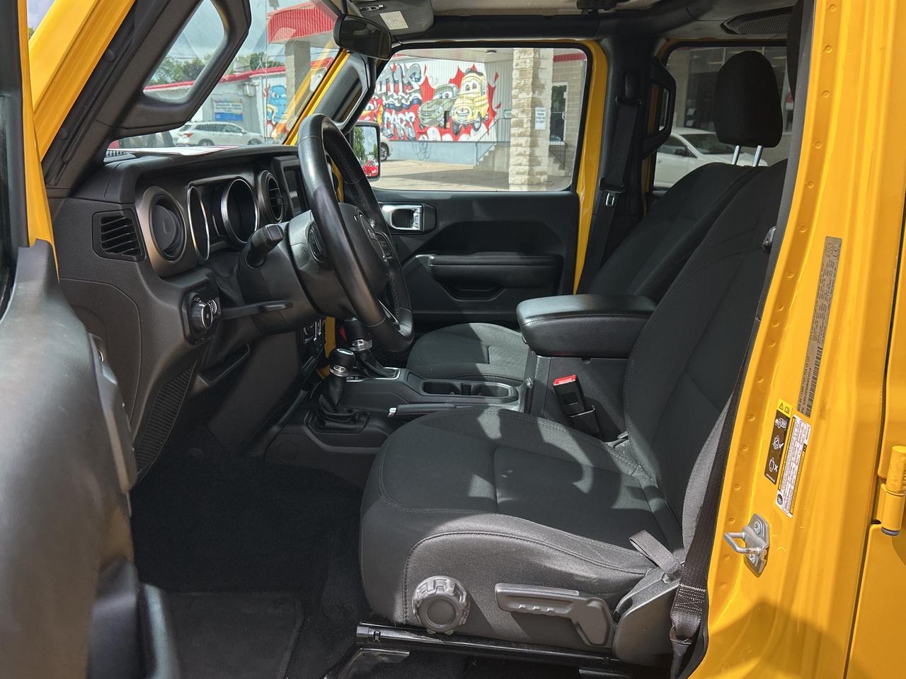 2021 Jeep Wrangler UNLIMITED SPORT, CLEAN CARFAX, DUAL TOPS, A/C! Photo