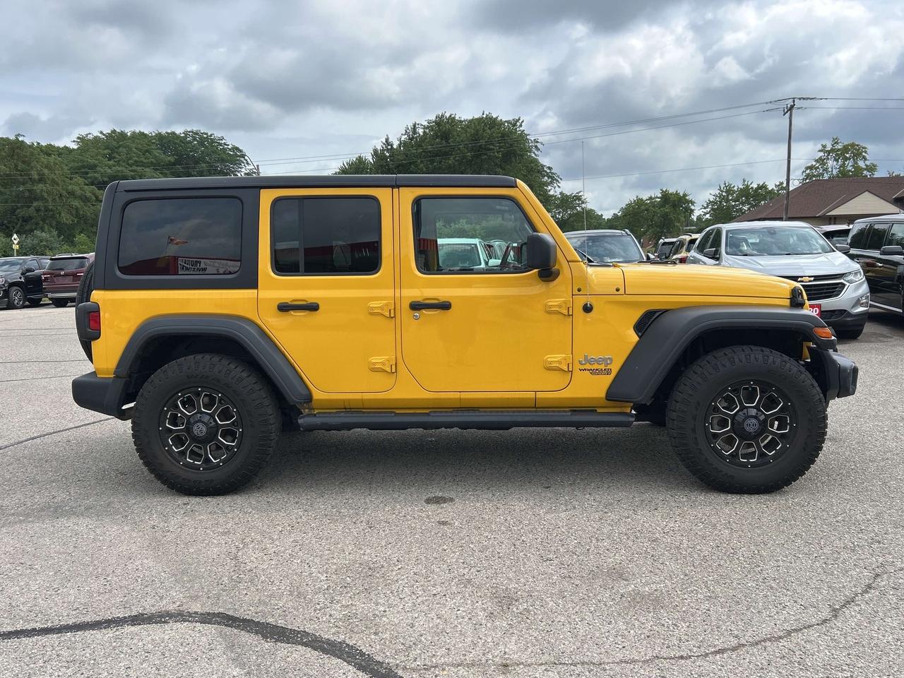 2021 Jeep Wrangler UNLIMITED SPORT, CLEAN CARFAX, DUAL TOPS, A/C! Photo