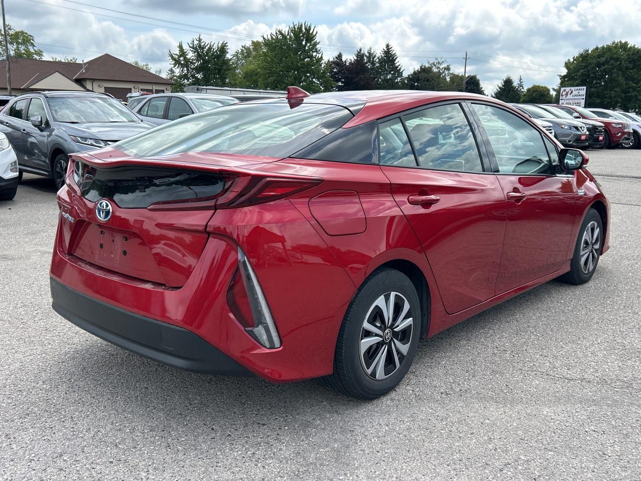 2018 Toyota Prius Prime PLUG IN HYBRID, AUTO, CLEAN CARFAX! - Photo #7
