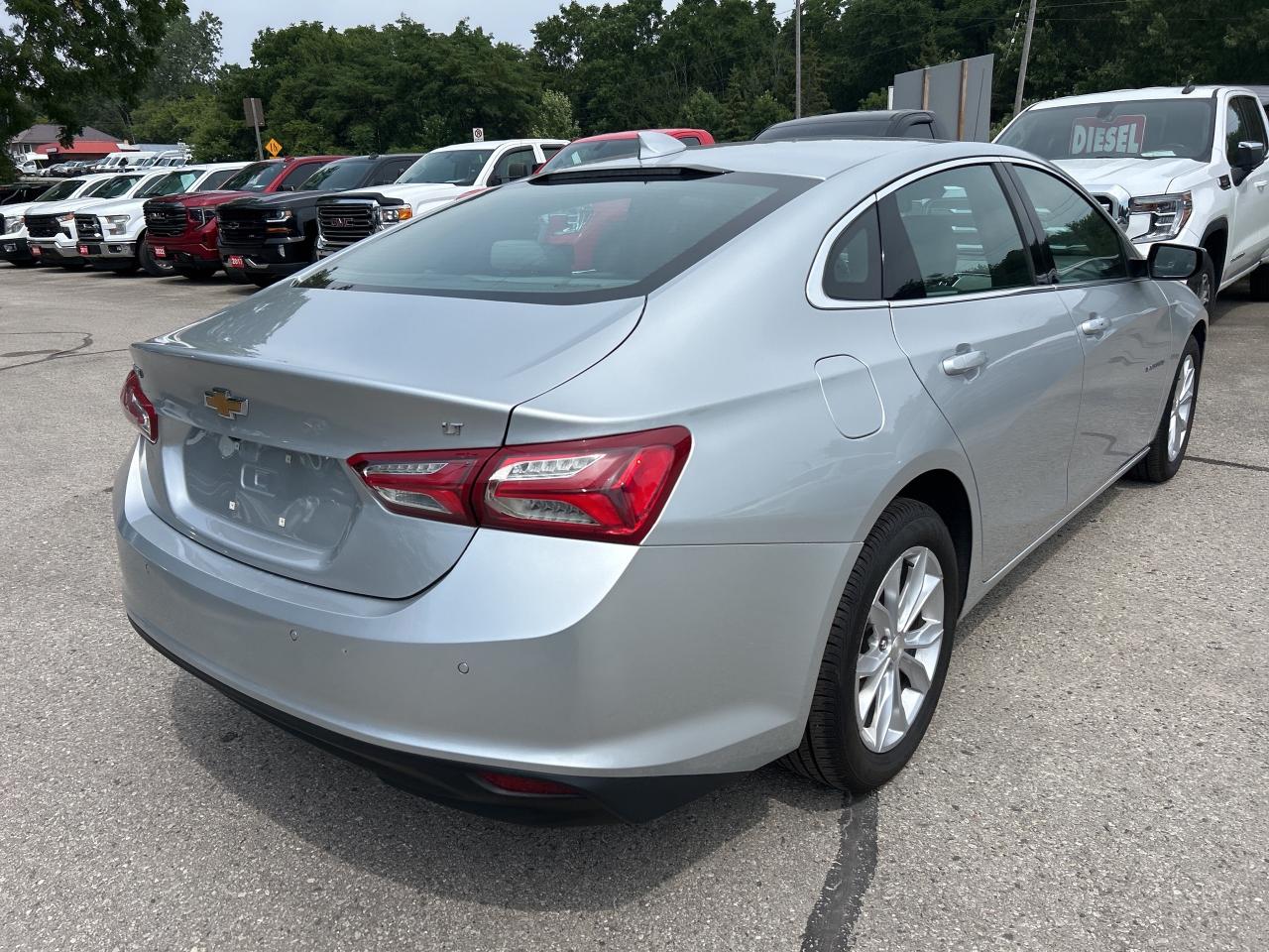 2020 Chevrolet Malibu LT, CLEAN CARFAX, REMOTE START, HEATED SEATS! - Photo #5