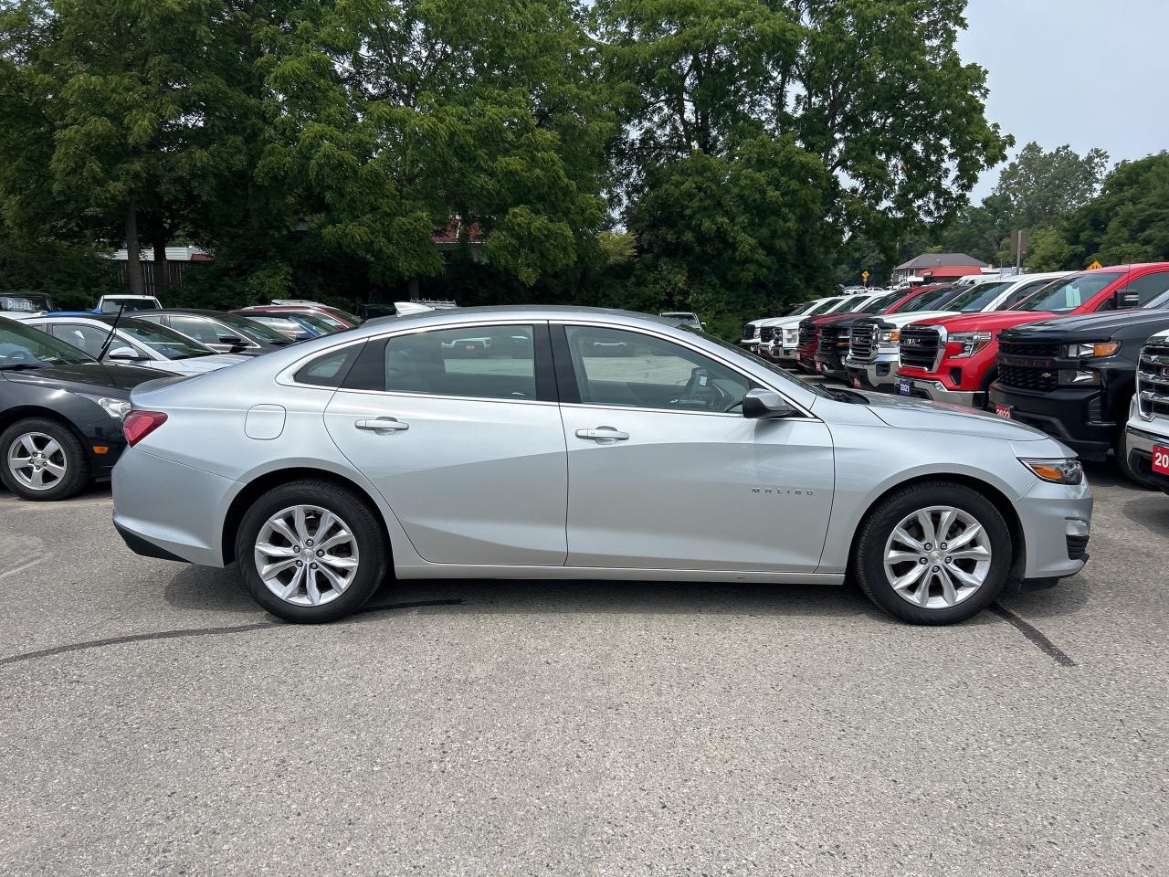2020 Chevrolet Malibu LT, CLEAN CARFAX, REMOTE START, HEATED SEATS! - Photo #4