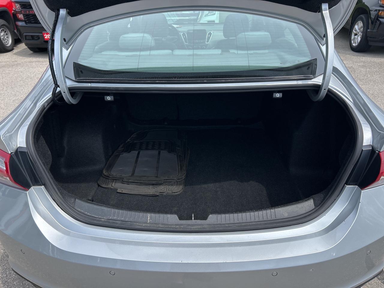 2020 Chevrolet Malibu LT, CLEAN CARFAX, REMOTE START, HEATED SEATS! - Photo #10