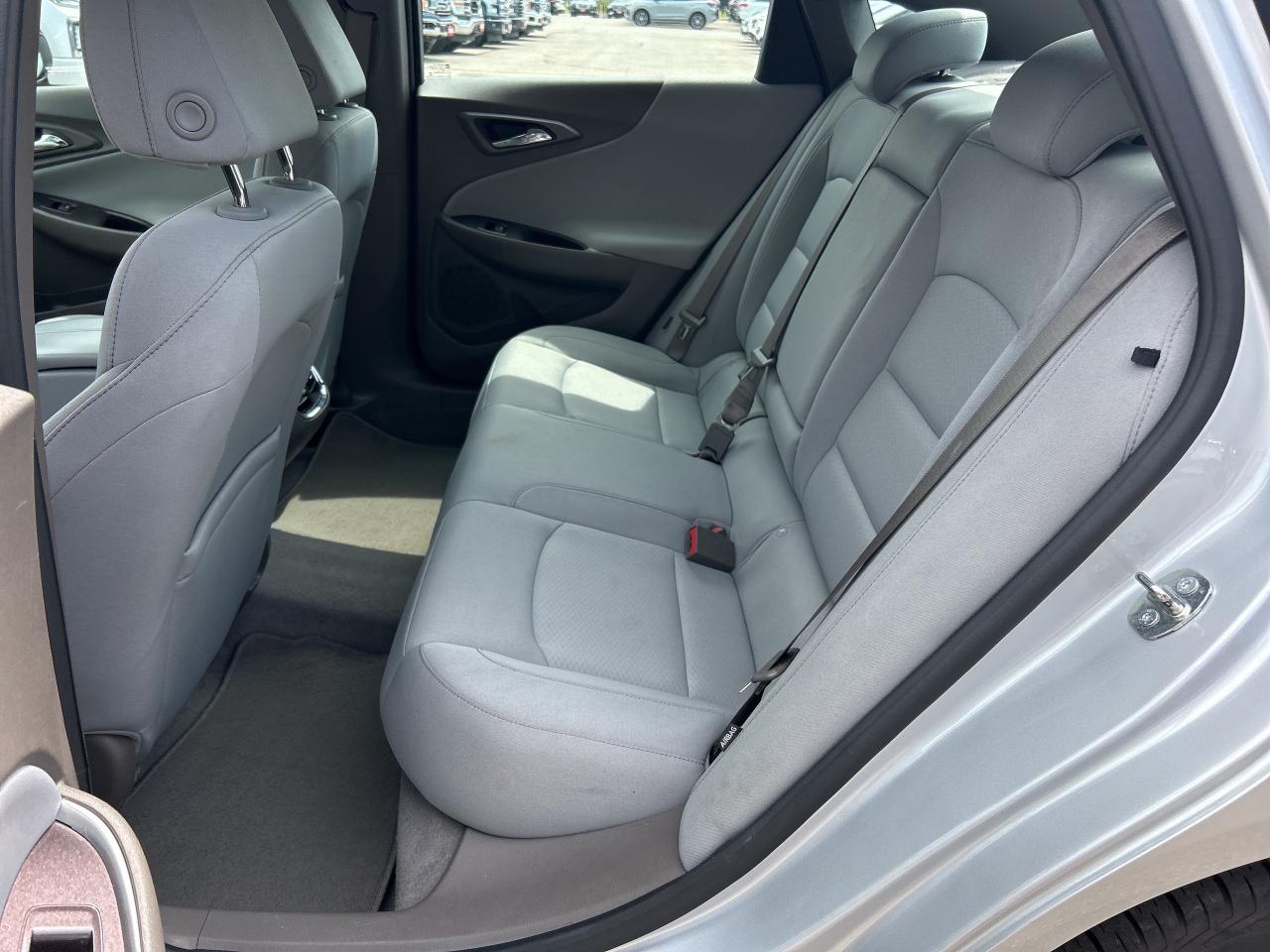 2020 Chevrolet Malibu LT, CLEAN CARFAX, REMOTE START, HEATED SEATS! - Photo #11