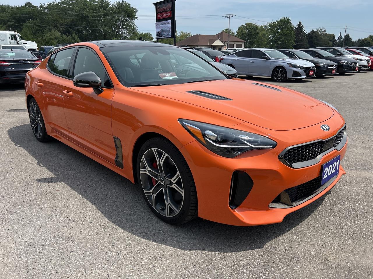 2021 Kia Stinger GT, SUNROOF, HEATED/ COOLED LEATHER, BACK UP CAM! - Photo #4