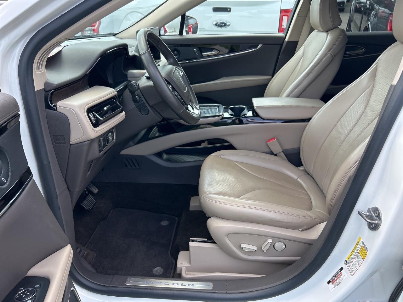 2021 Lincoln Nautilus RESERVE, REMOTE START, SUNROOF, LEATHER! - Photo #13