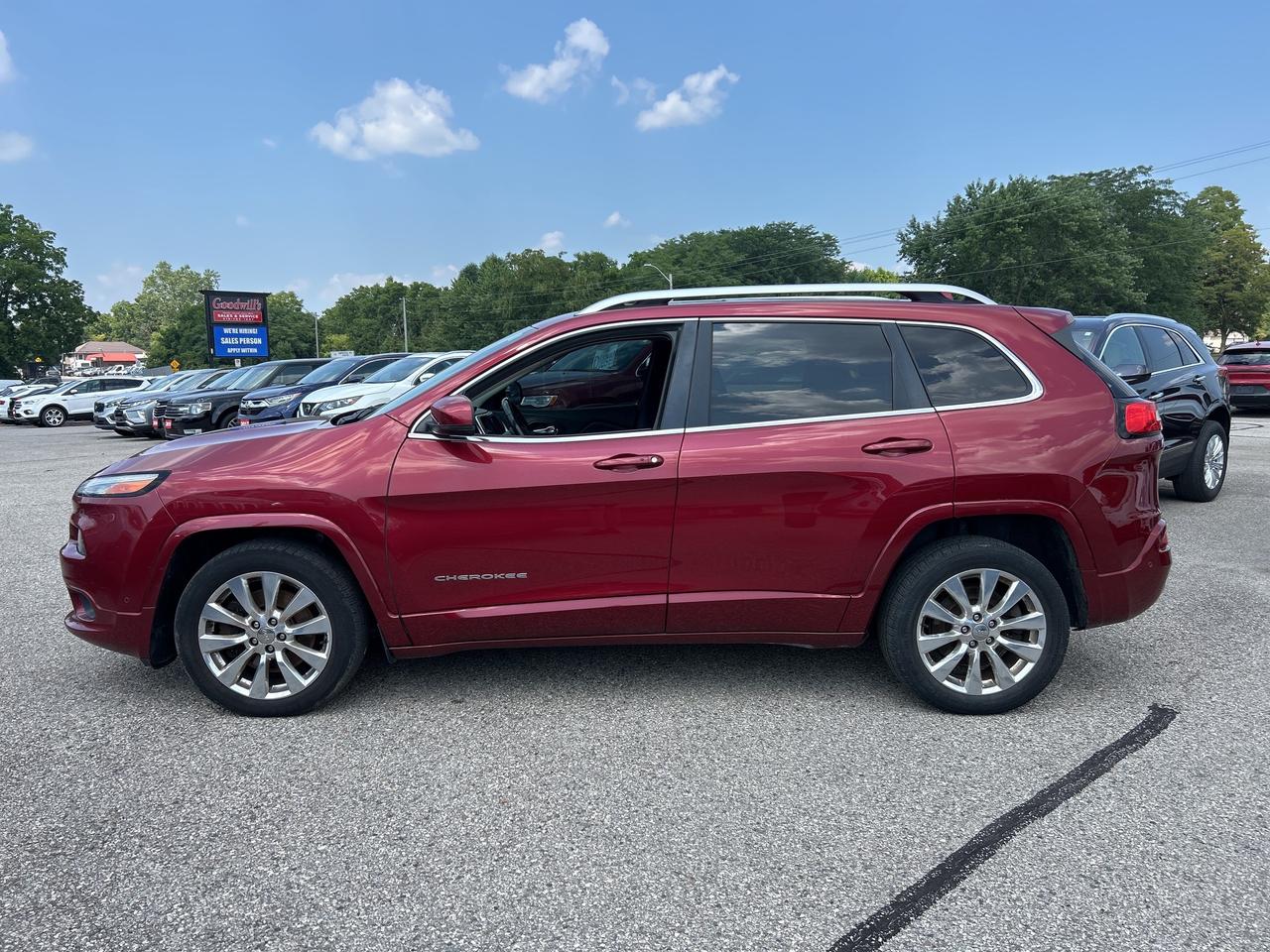 2016 Jeep Cherokee OVERLAND EDITION, HEATED/ COOLED LEATHER SEATS! Photo