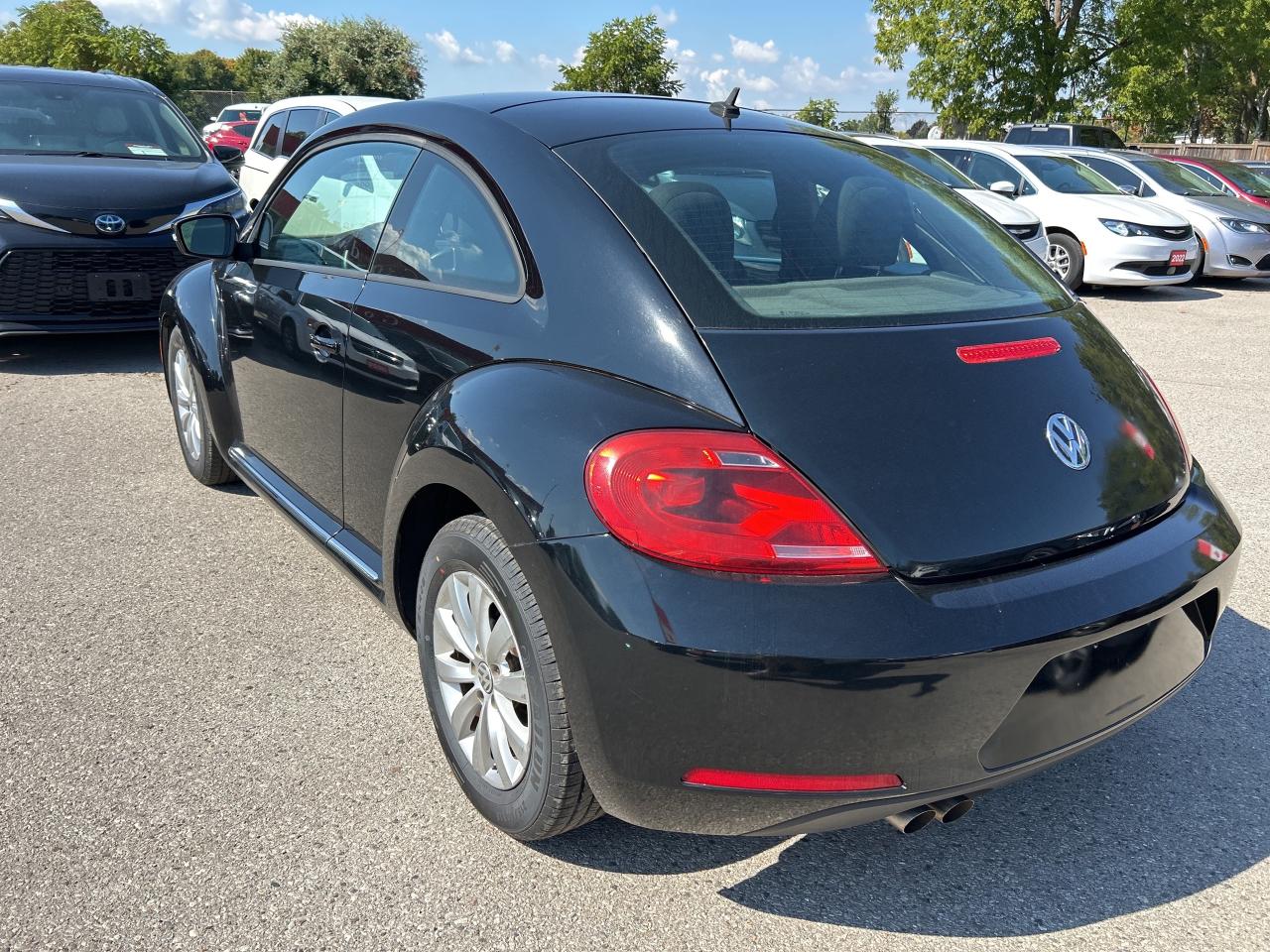 2012 Volkswagen Beetle COMFORTLINE, AUTO, HEATED CLOTH! - Photo #8