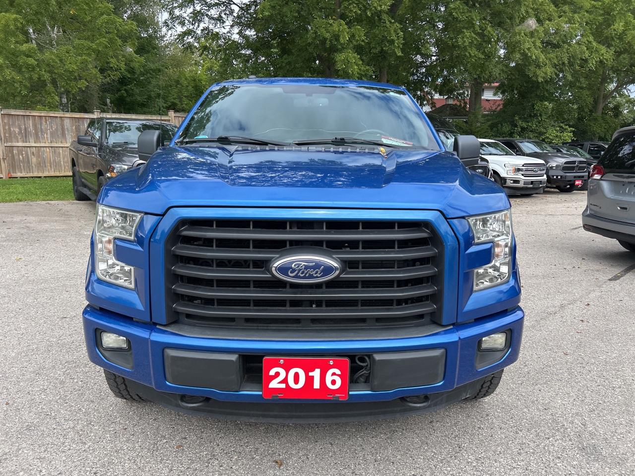 2016 Ford F-150 XLT SPORT, CLEAN CARFAX, POWER PEDALS, BACK UP CAM - Photo #3