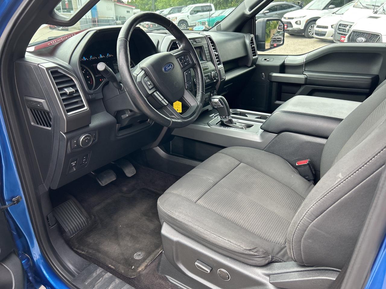 2016 Ford F-150 XLT SPORT, CLEAN CARFAX, POWER PEDALS, BACK UP CAM - Photo #14