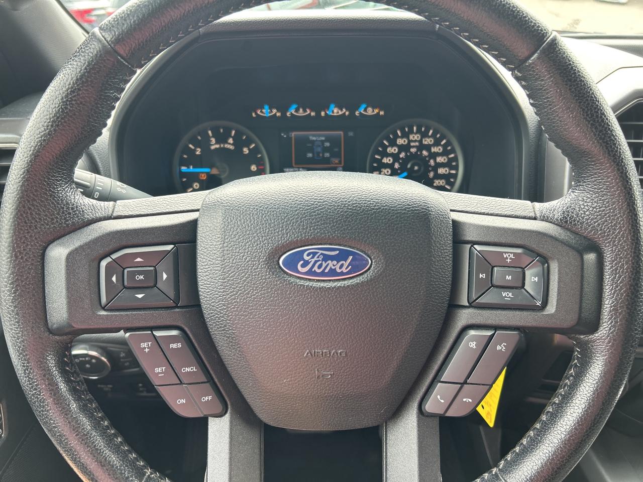 2016 Ford F-150 XLT SPORT, CLEAN CARFAX, POWER PEDALS, BACK UP CAM - Photo #17