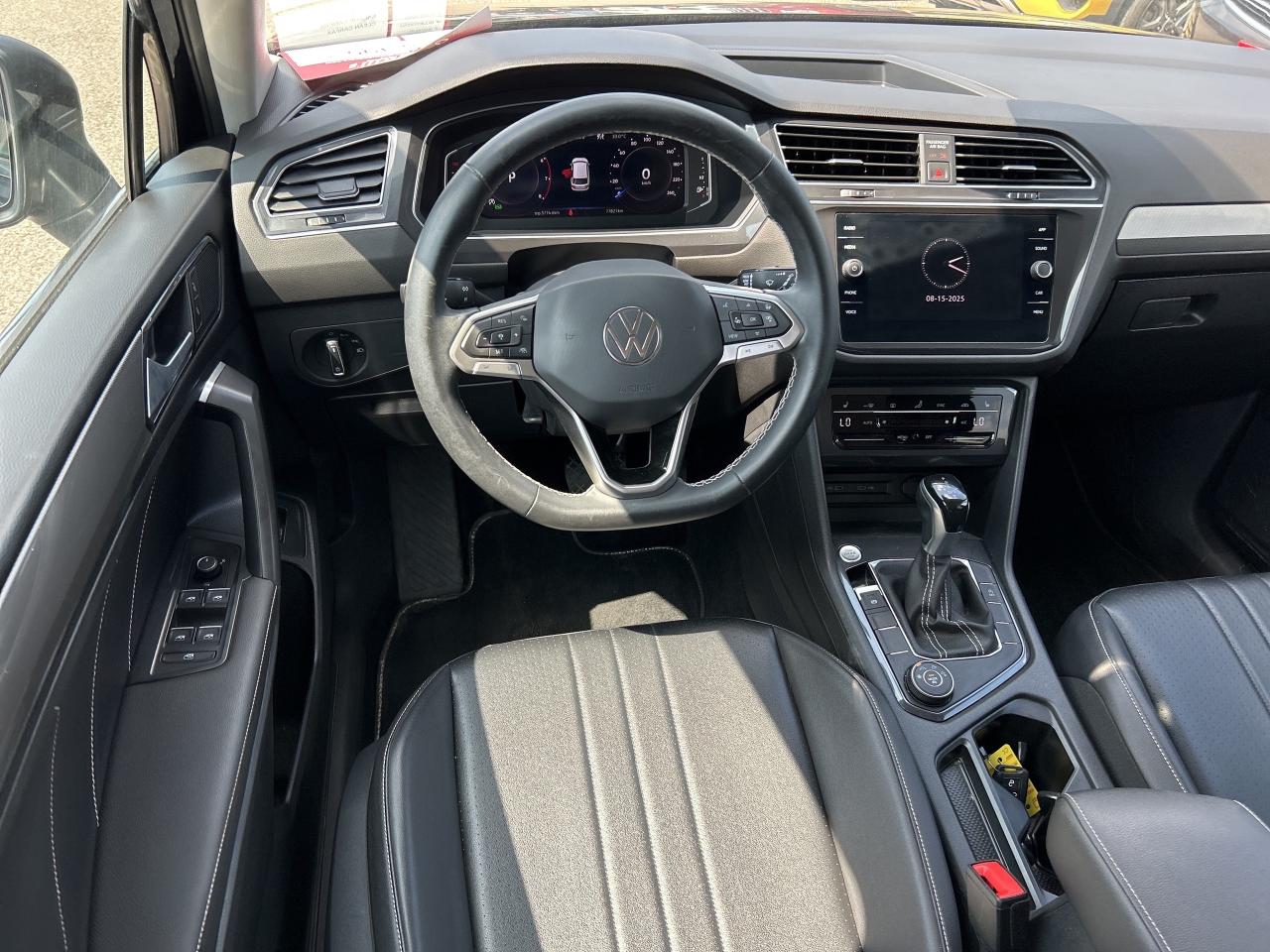 2022 Volkswagen Tiguan SE, LEATHER, CLEAN CARFAX, BACK UP CAMERA! - Photo #13