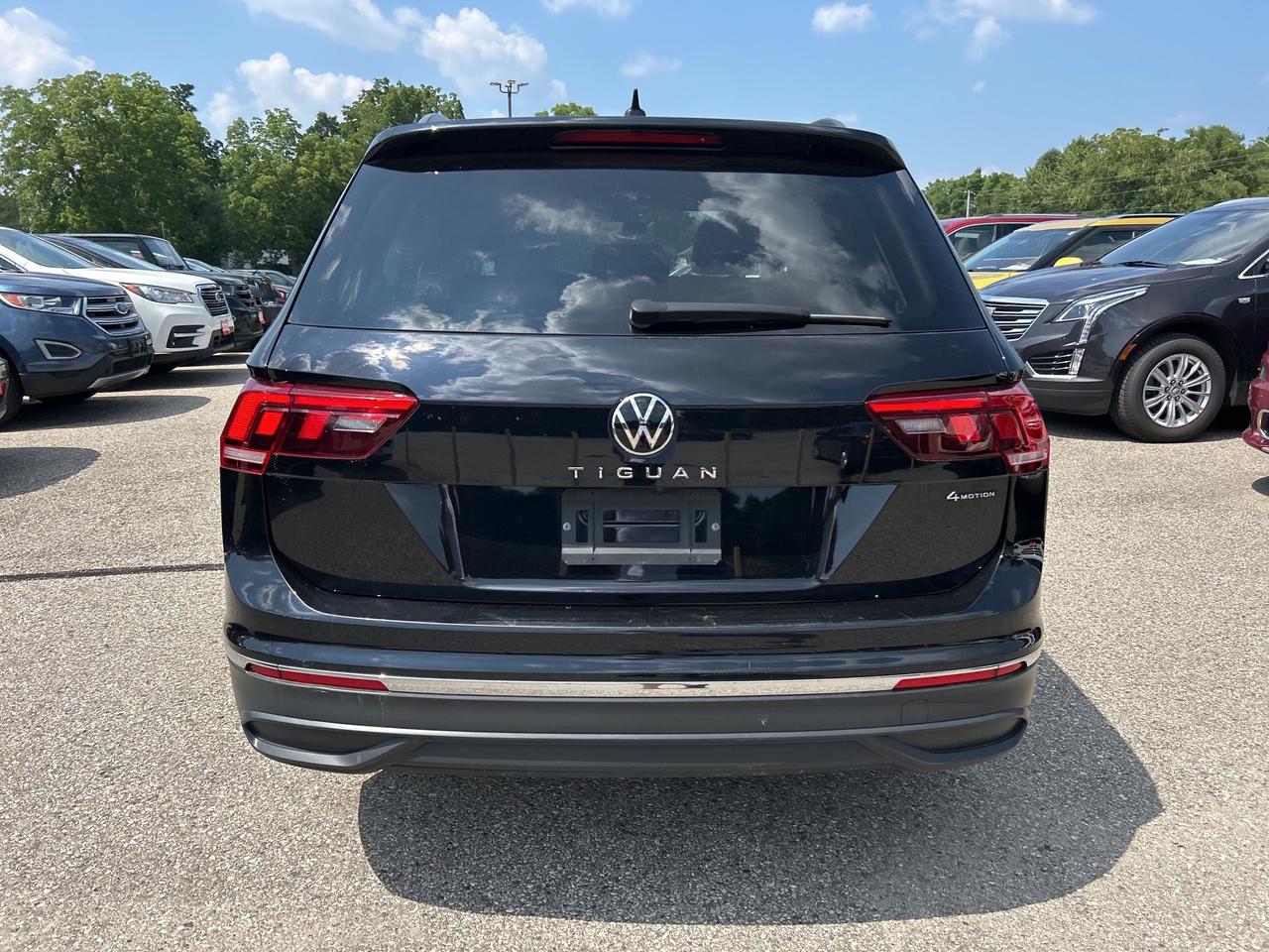 2022 Volkswagen Tiguan SE, LEATHER, CLEAN CARFAX, BACK UP CAMERA! - Photo #7