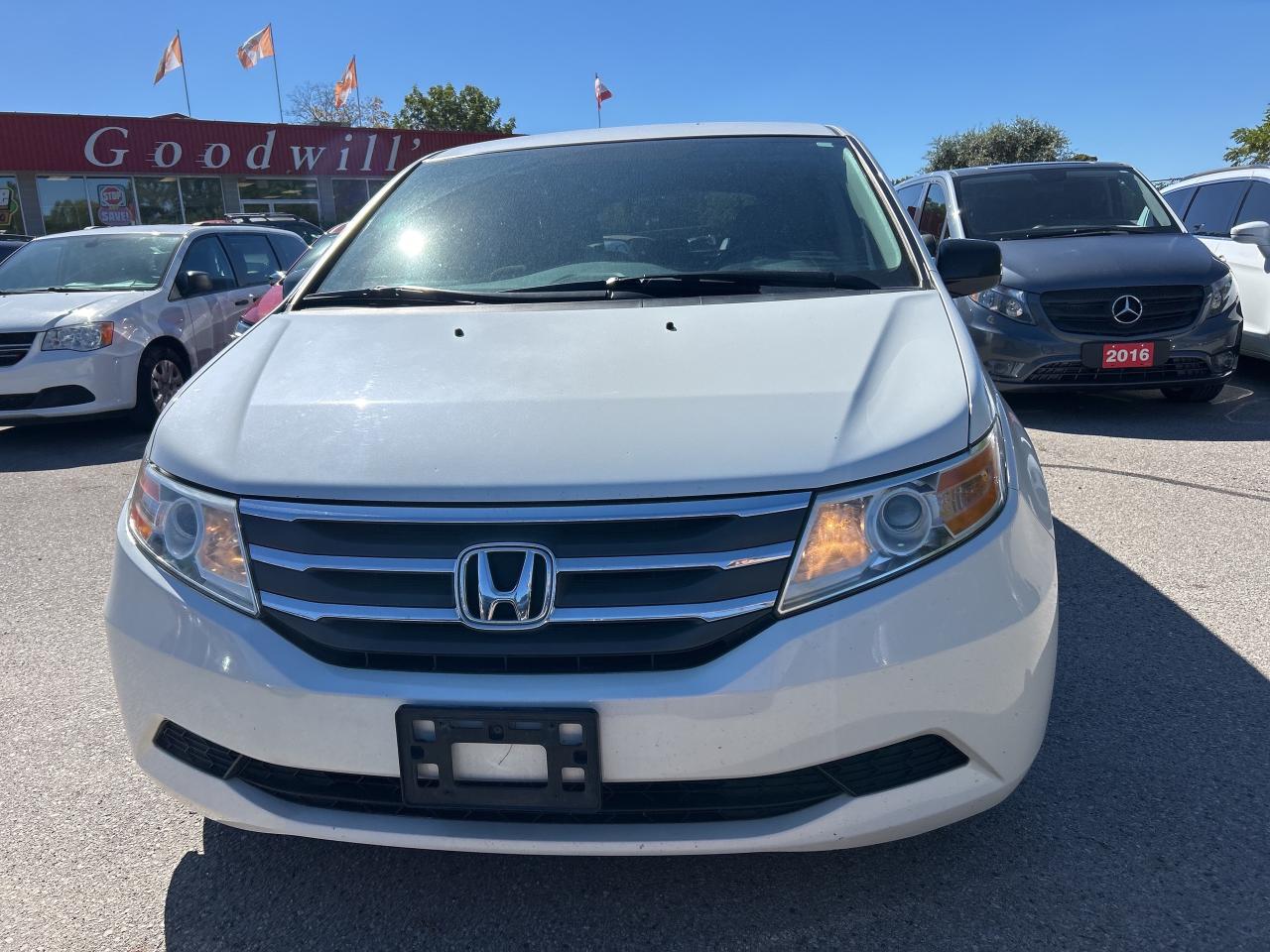 2013 Honda Odyssey EX, HEATED SEATS, CLEAN CARFAX! - Photo #3
