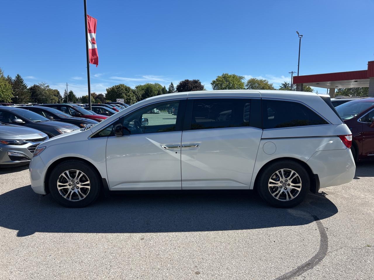2013 Honda Odyssey EX, HEATED SEATS, CLEAN CARFAX! - Photo #9