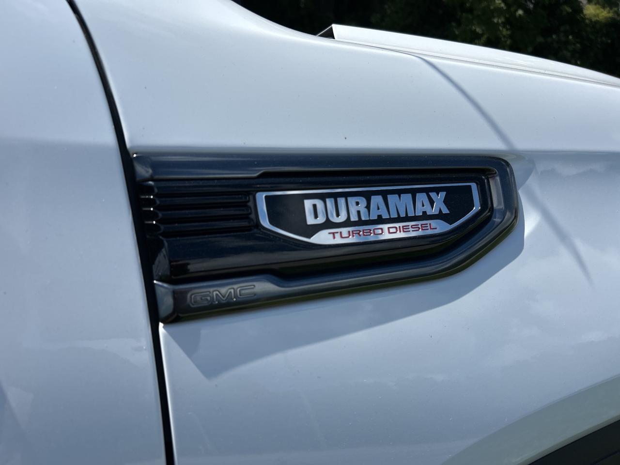 2022 GMC Sierra 1500 AT4, DURAMAX DIESEL, CLEAN CARFAX, REMOTE START! - Photo #12