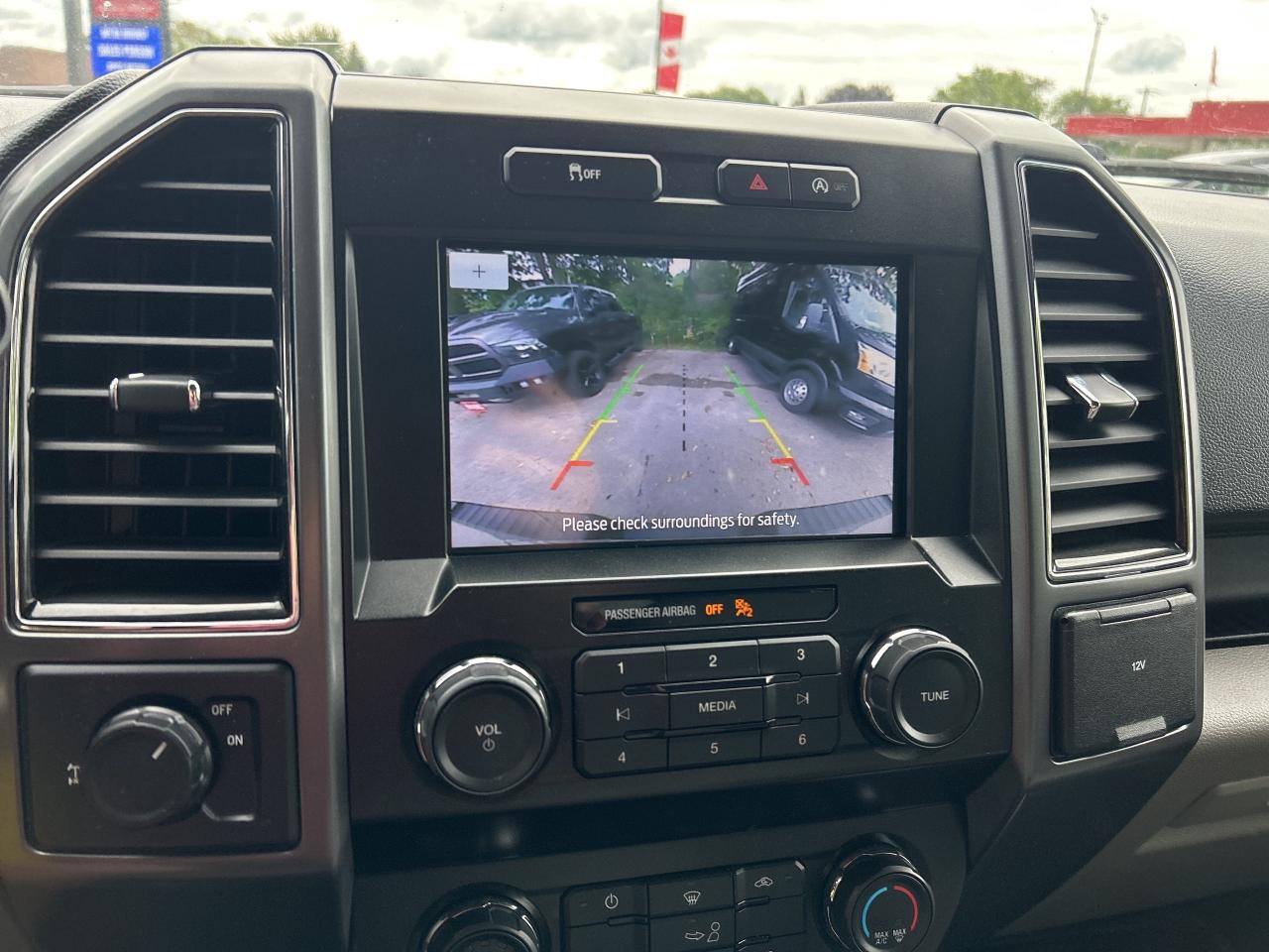 2019 Ford F-150 XLT, RWD, REG CAB, LONG BOX, CLEAN CARFAX! - Photo #17