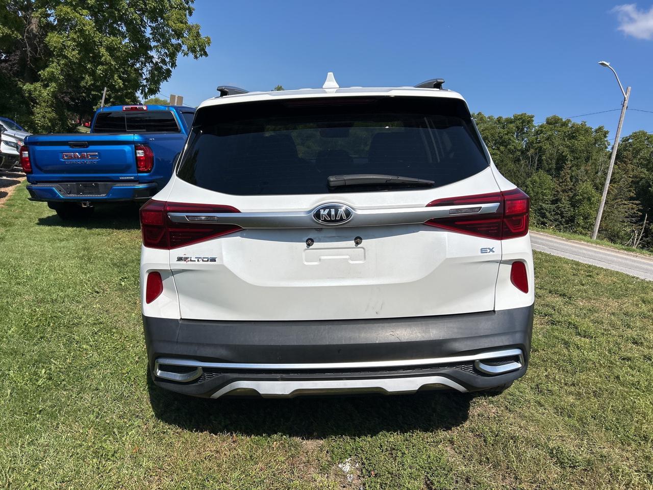 2021 Kia Seltos EX, HEATED LEATHER, SUNROOF, HEATED STEERING WHEEL Photo