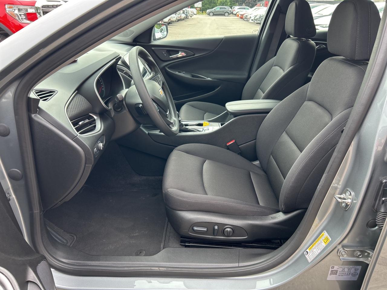 2024 Chevrolet Malibu LT, HEATED SEATS, REMOTE START, BACK UP CAMERA! - Photo #16