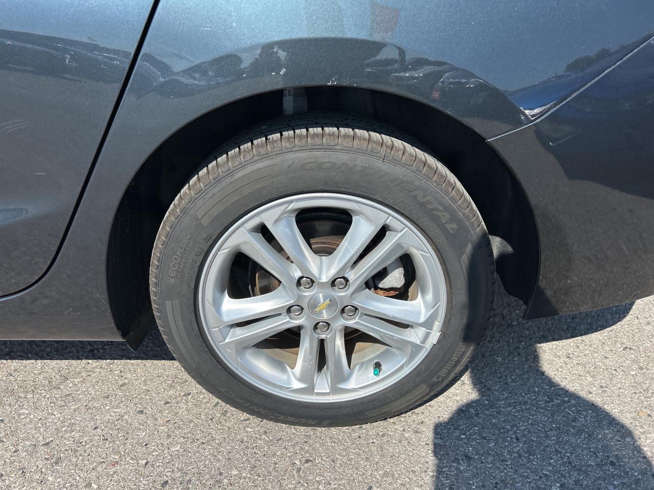 2017 Chevrolet Cruze LT, CLEAN CARFAX, SUNROOF, LOW KMS! - Photo #10