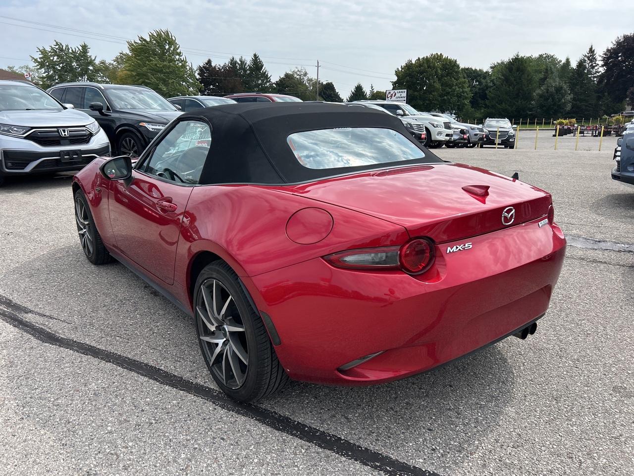 2016 Mazda Miata MX-5 GT, AUTO, CLEAN CARFAX, LEATHER, CONVERTIBLE! Photo