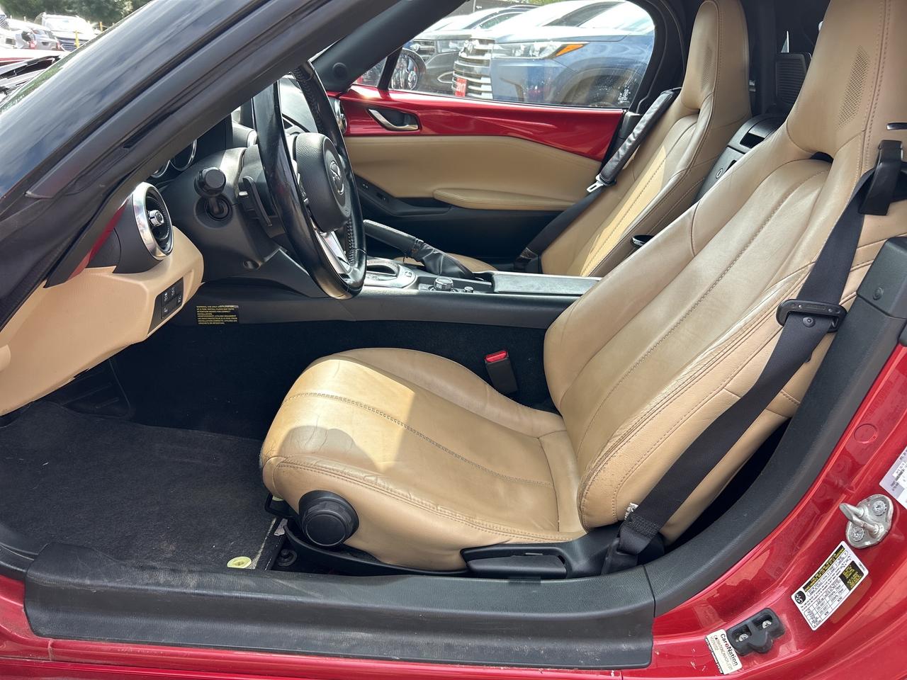 2016 Mazda Miata MX-5 GT, AUTO, CLEAN CARFAX, LEATHER, CONVERTIBLE! - Photo #13