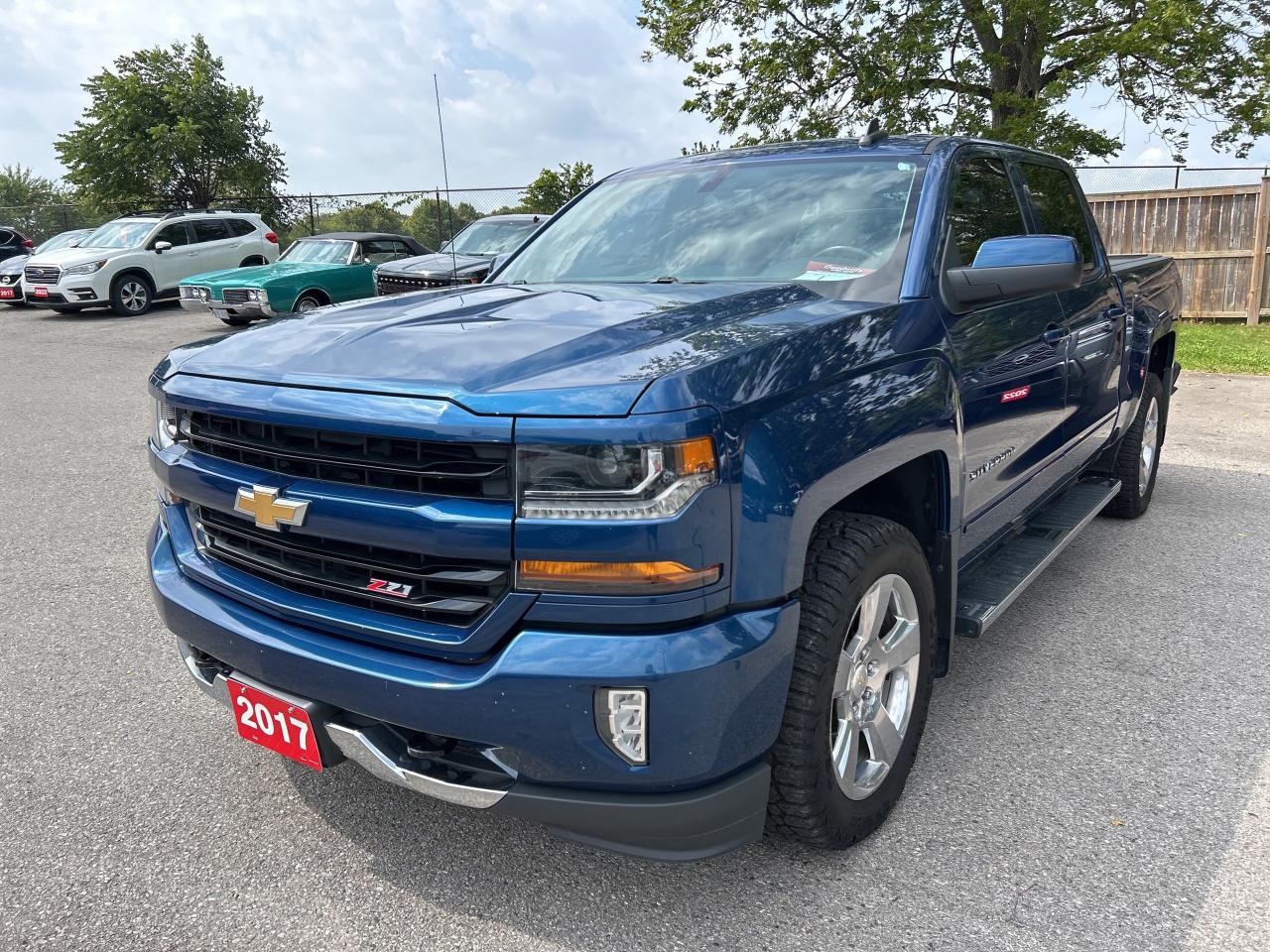 2017 Chevrolet Silverado 1500 LT, CLEAN CARFAX, HEATED LEATHER, REMOTE START! - Photo #2
