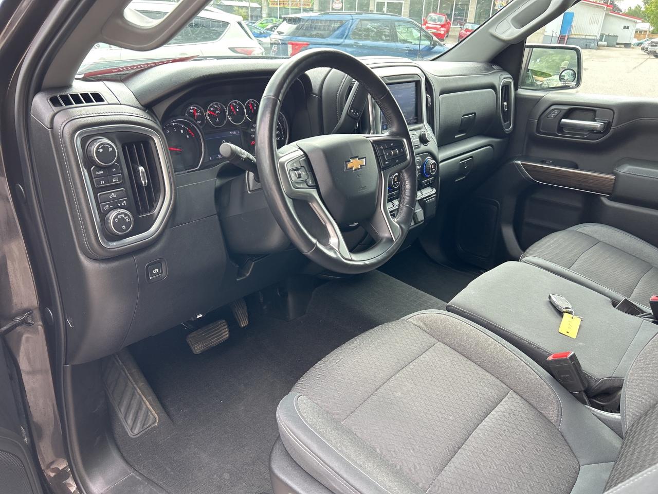 2019 Chevrolet Silverado 1500 LT, CLEAN CARFAX, REMOTE START, 6 PASSENGER! - Photo #14
