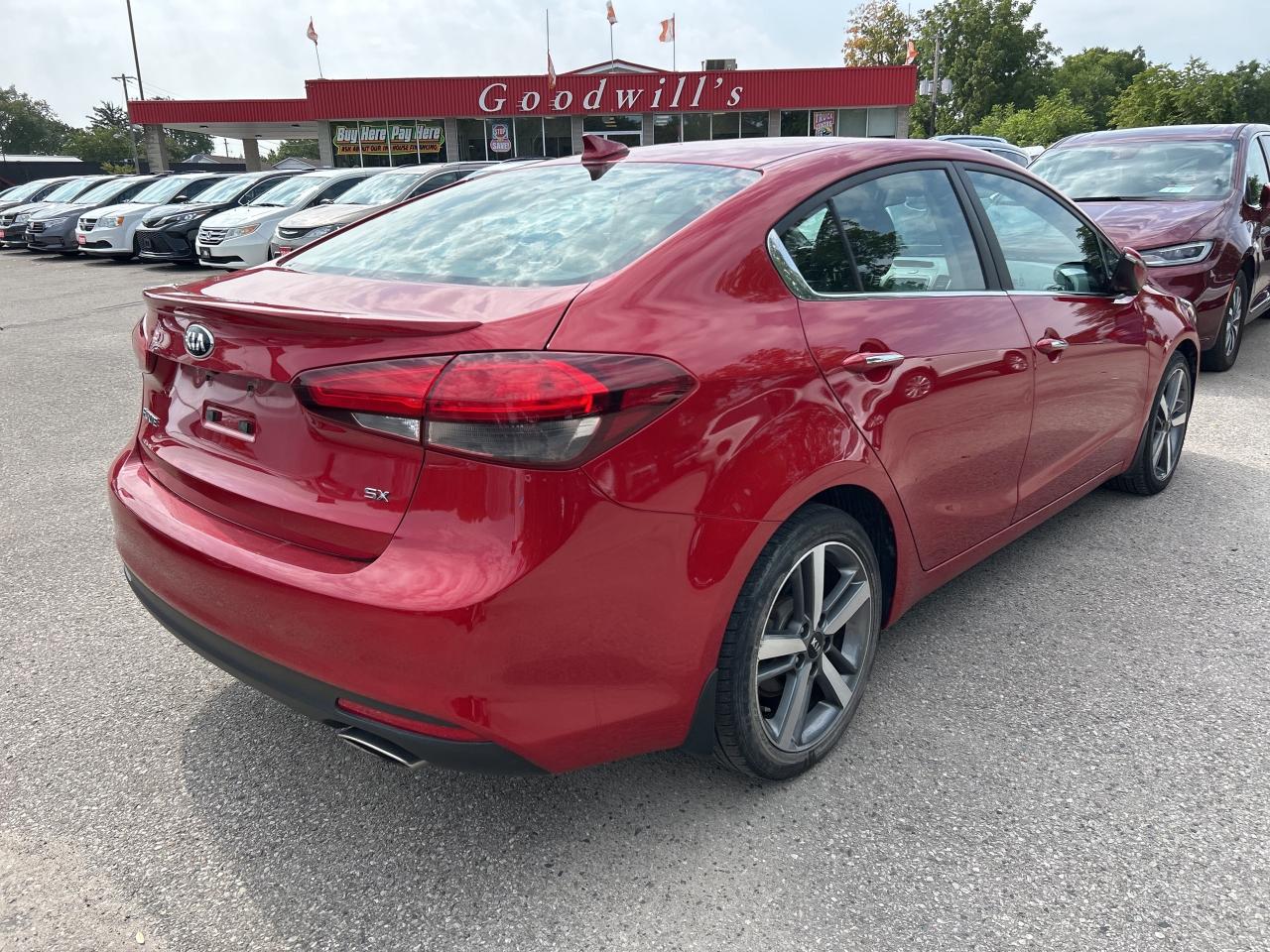 2017 Kia Forte SX, CLEAN CARFAX, SUNROOF, HEATED LEATHER! - Photo #6