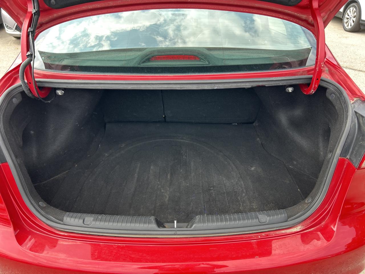 2017 Kia Forte SX, CLEAN CARFAX, SUNROOF, HEATED LEATHER! - Photo #17