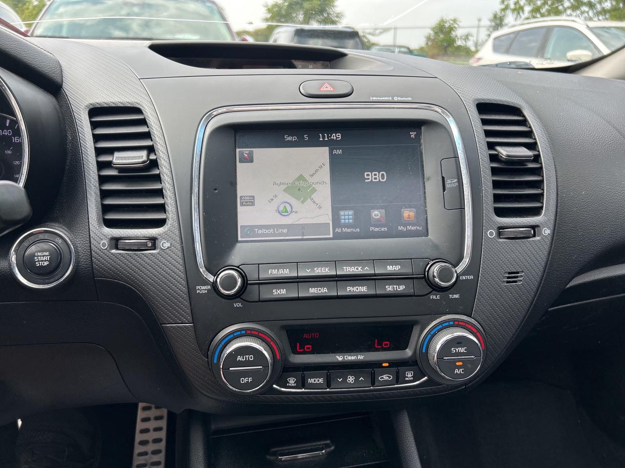 2017 Kia Forte SX, CLEAN CARFAX, SUNROOF, HEATED LEATHER! - Photo #20