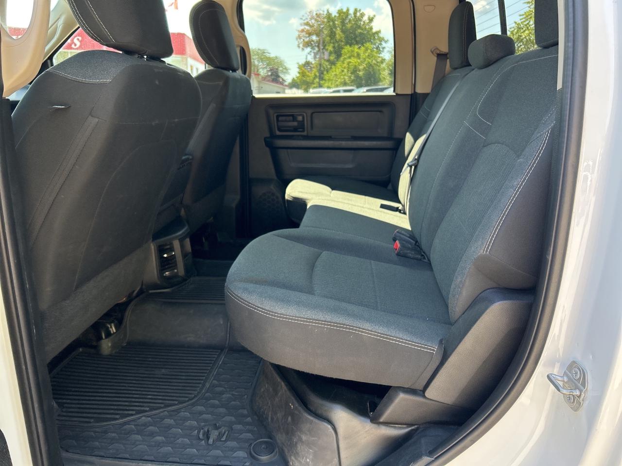 2020 RAM 3500 TRADESMAN, CLEAN CARFAX, ELECTRIC BRAKE CONTROL! - Photo #12