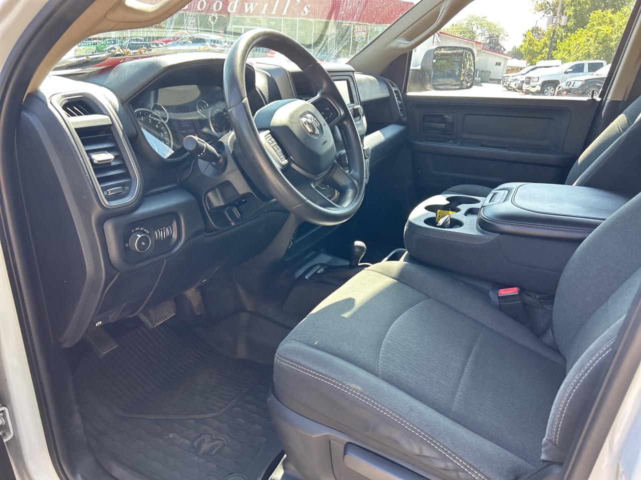 2020 RAM 3500 TRADESMAN, CLEAN CARFAX, ELECTRIC BRAKE CONTROL! - Photo #14