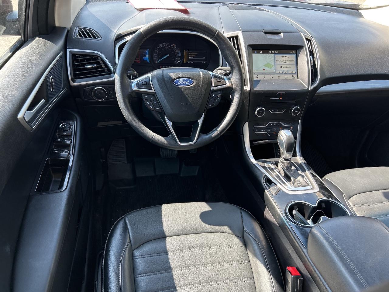 2018 Ford Edge SEL, CLEAN CARFAX, AWD, HEATED SEATS & WHEEL! - Photo #13