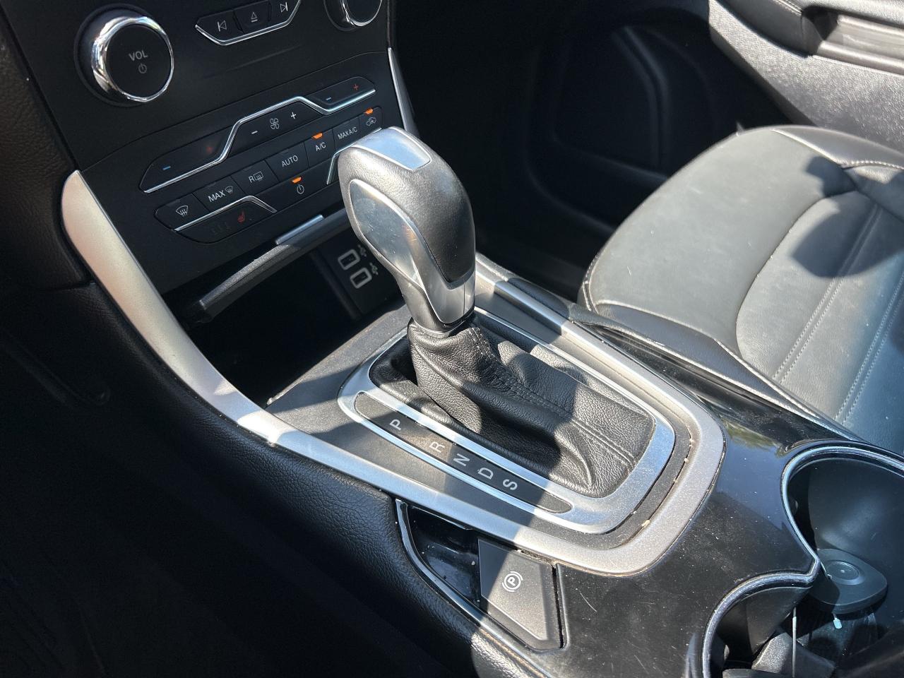 2018 Ford Edge SEL, CLEAN CARFAX, AWD, HEATED SEATS & WHEEL! - Photo #22