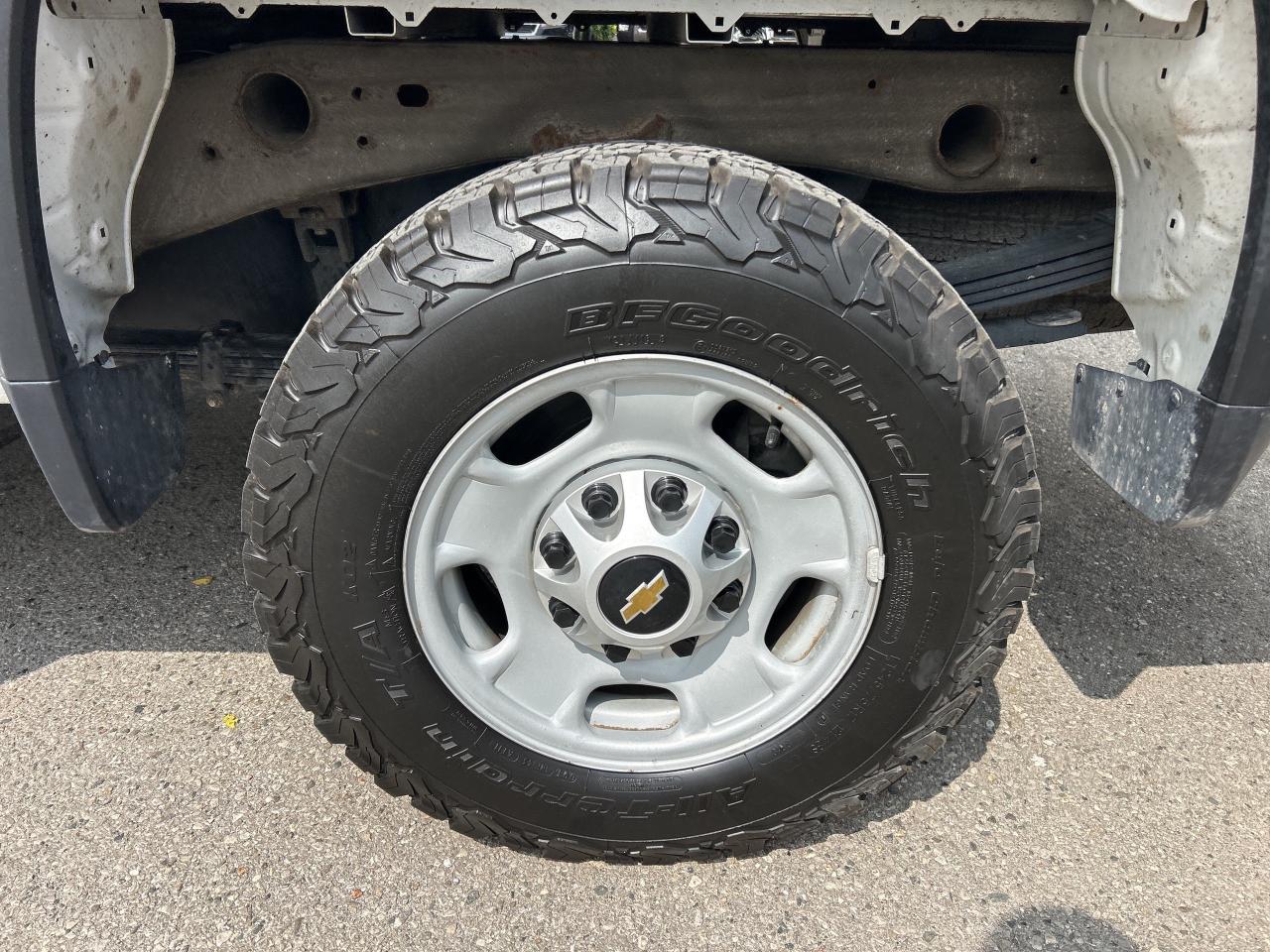 2022 Chevrolet Silverado 2500 HD WORK TRUCK, CLEAN CARFAX, RWD, LONG BOX! - Photo #10