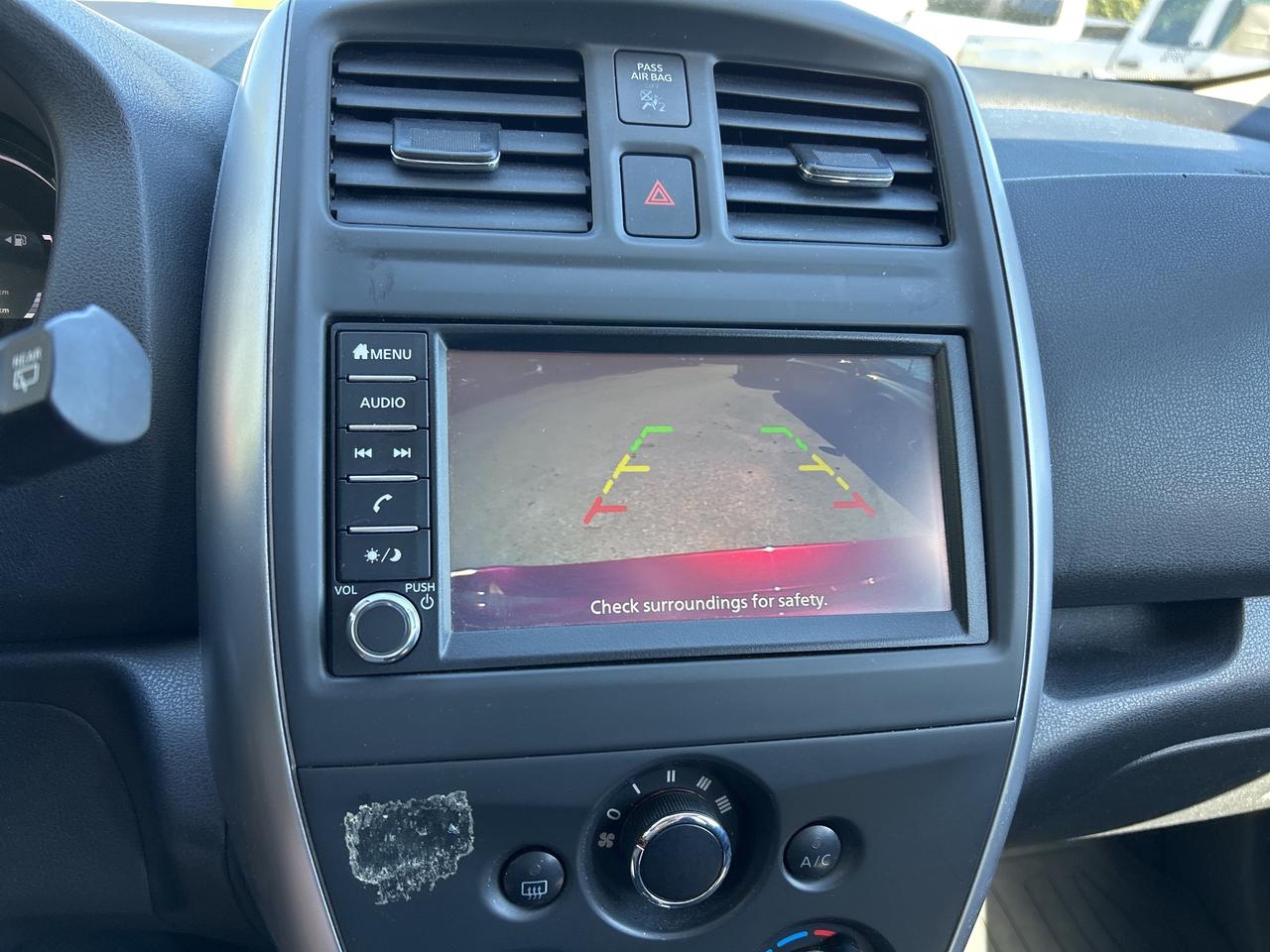 2019 Nissan Versa Note SV, HATCH BACK, GOOD MILEAGE, HEATED SEATS! Photo