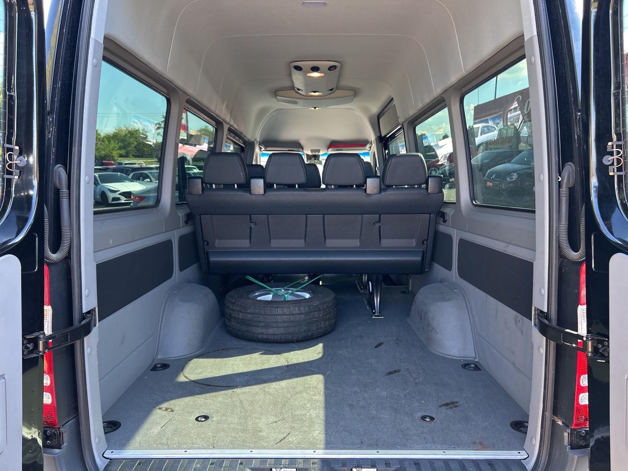 2018 Mercedes-Benz Sprinter Passenger Van 2500 HIGH ROOF, CLEAN CARFAX, DIESEL, 12 PASSENGER - Photo #15