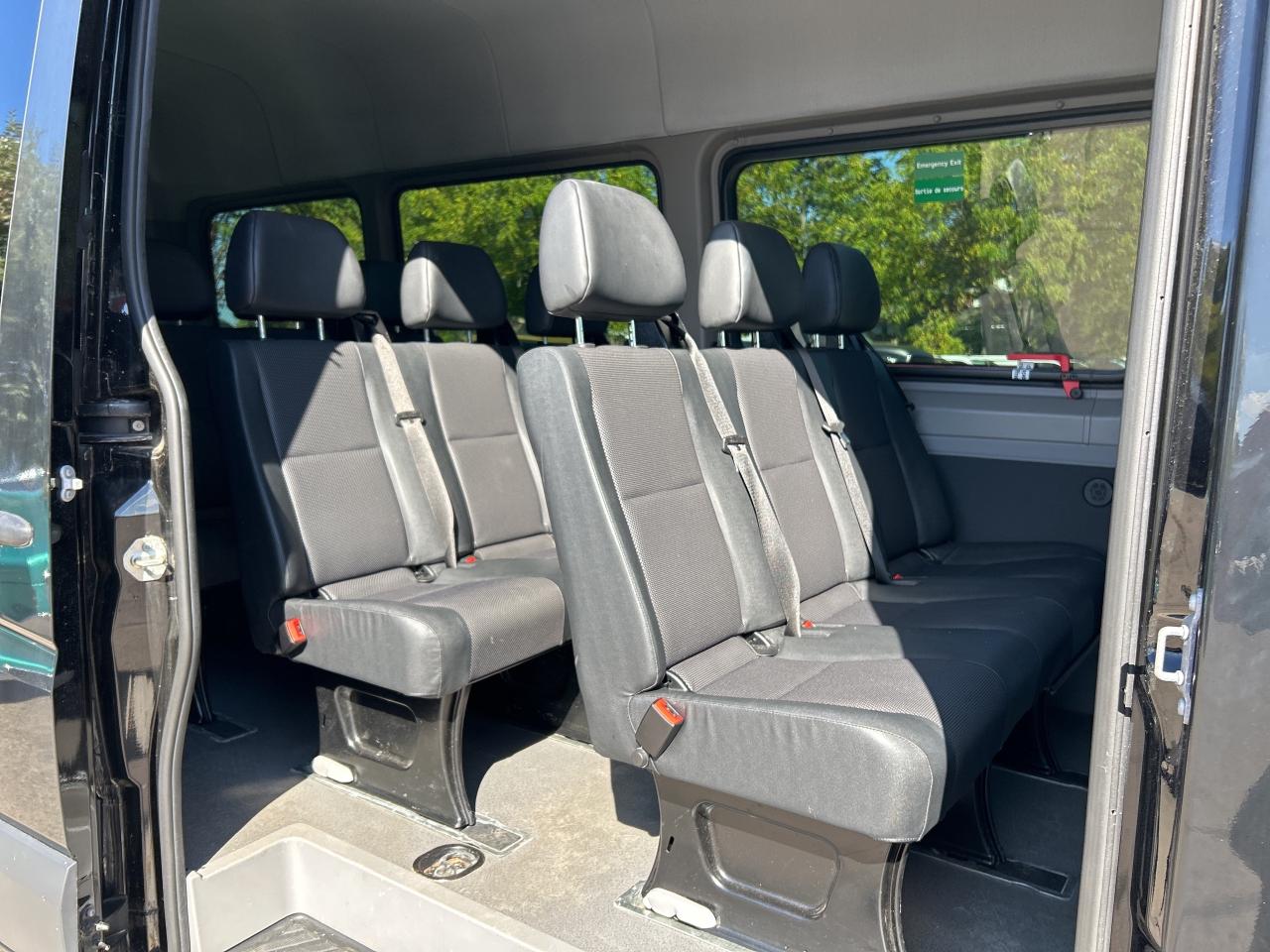 2018 Mercedes-Benz Sprinter Passenger Van 2500 HIGH ROOF, CLEAN CARFAX, DIESEL, 12 PASSENGER - Photo #16