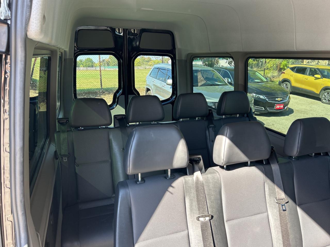 2018 Mercedes-Benz Sprinter Passenger Van 2500 HIGH ROOF, CLEAN CARFAX, DIESEL, 12 PASSENGER - Photo #17