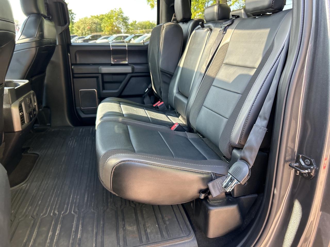 2019 Ford F-150 RAPTOR, SUNROOF, REMOTE START, LEATHER! - Photo #11