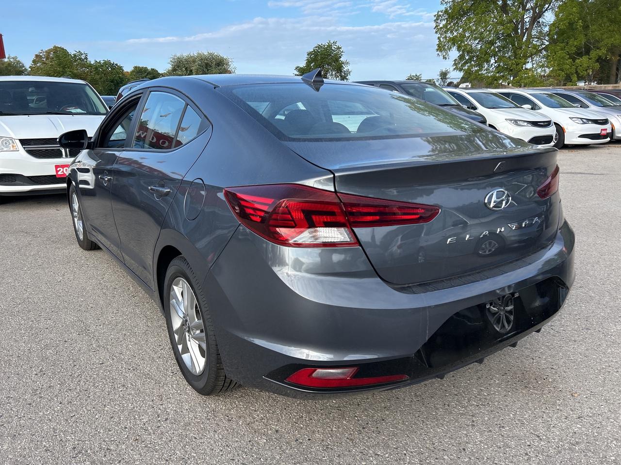2019 Hyundai Elantra PREFERRED, CLEAN CARFAX, SUNROOF, HEATED SEATS! - Photo #8