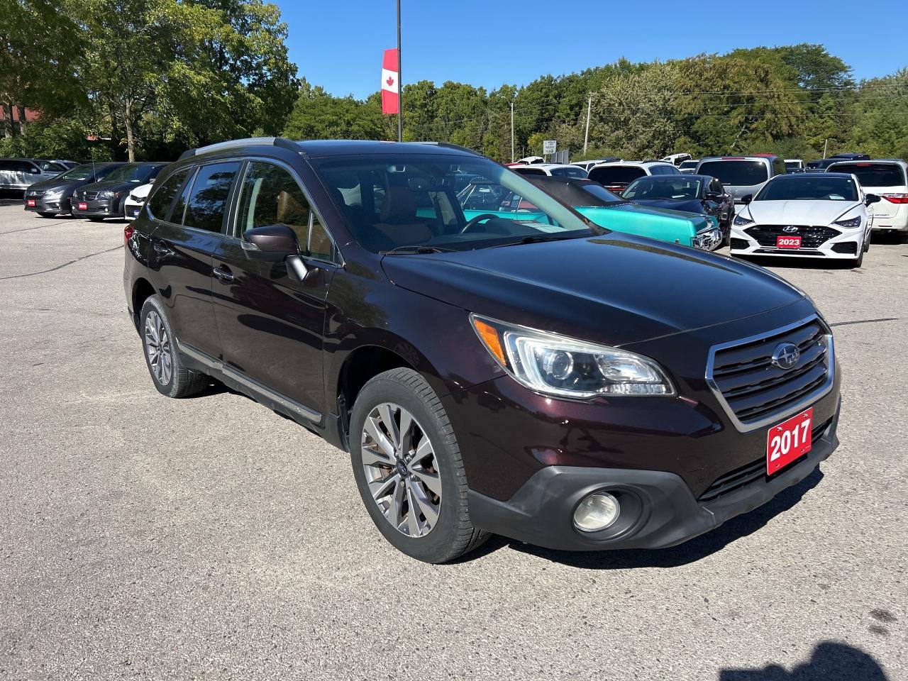 2017 Subaru Outback 3.6R TOURING, CLEAN CARFAX, HEATED LEATHER! - Photo #4