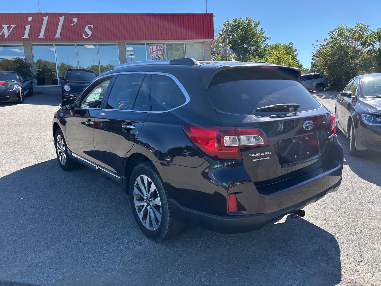 2017 Subaru Outback 3.6R TOURING, CLEAN CARFAX, HEATED LEATHER! - Photo #8
