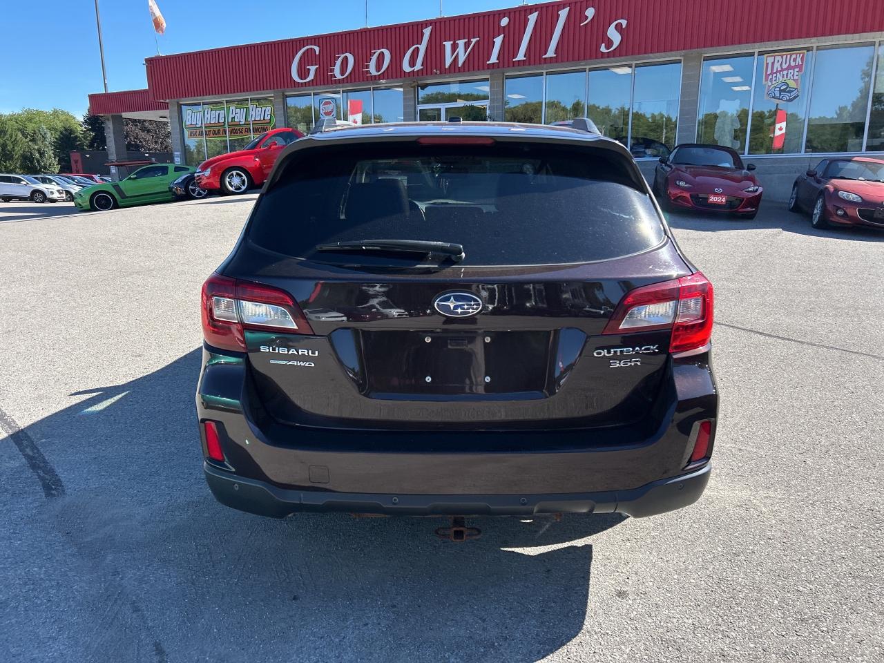 2017 Subaru Outback 3.6R TOURING, CLEAN CARFAX, HEATED LEATHER! - Photo #7