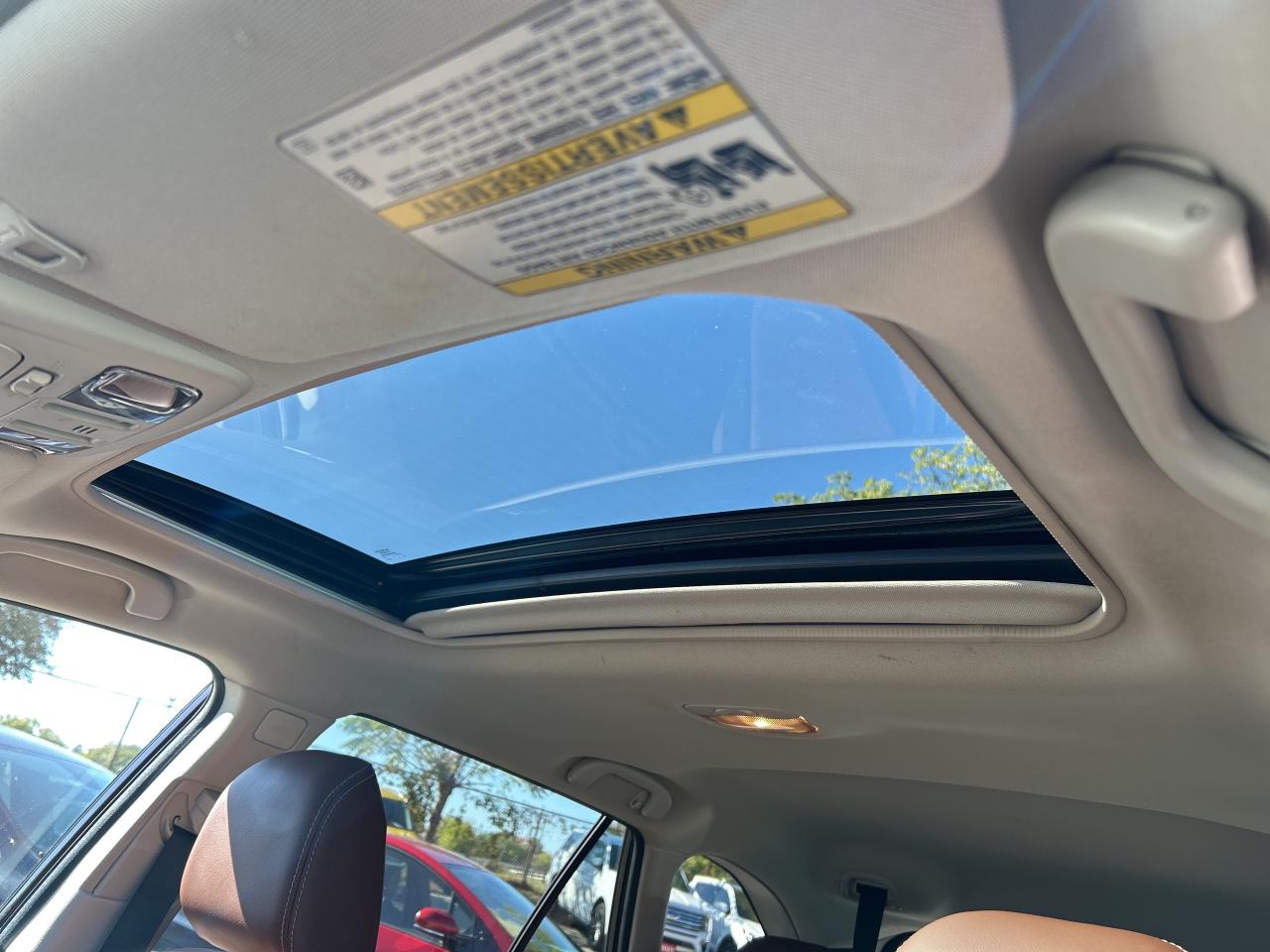 2017 Subaru Outback 3.6R TOURING, CLEAN CARFAX, HEATED LEATHER! - Photo #17