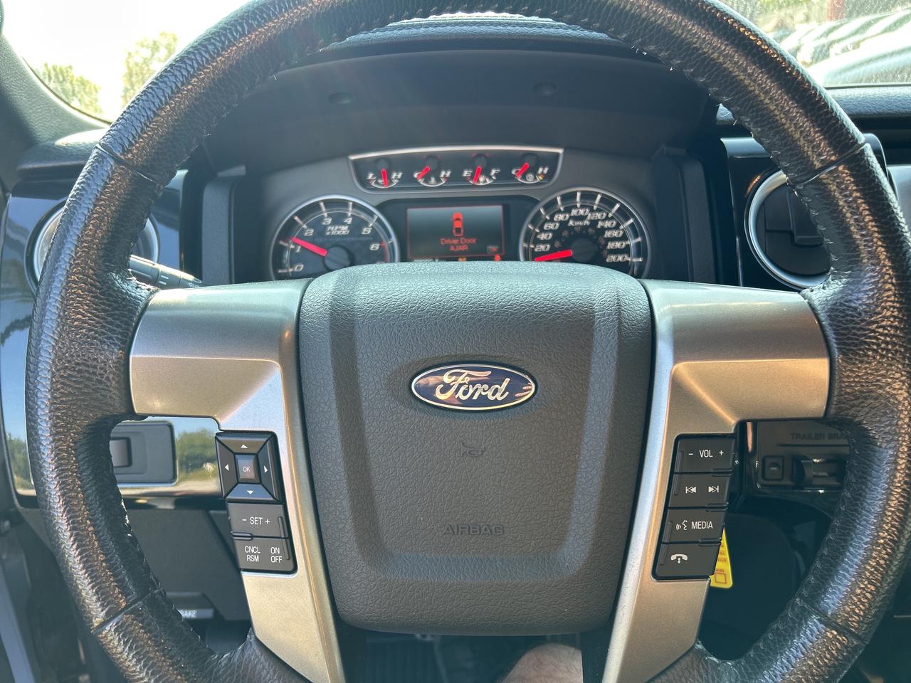 2011 Ford F-150 HARLEY EDITION, CLEAN CARFAX, ONLY 89 000KMS! Photo